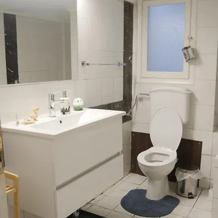 Classic Athenian House 2mins From Metro Athens